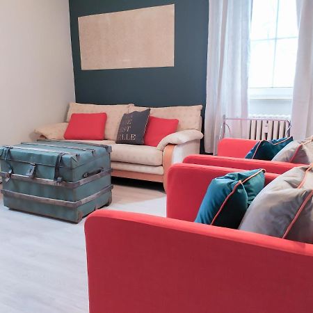 Alte Schule Gaestehaus - Fraeulein Apartment Bitburg Zewnętrze zdjęcie