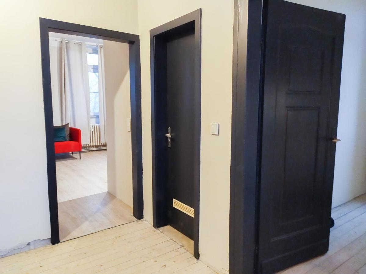 Alte Schule Gaestehaus - Fraeulein Apartment Bitburg Zewnętrze zdjęcie