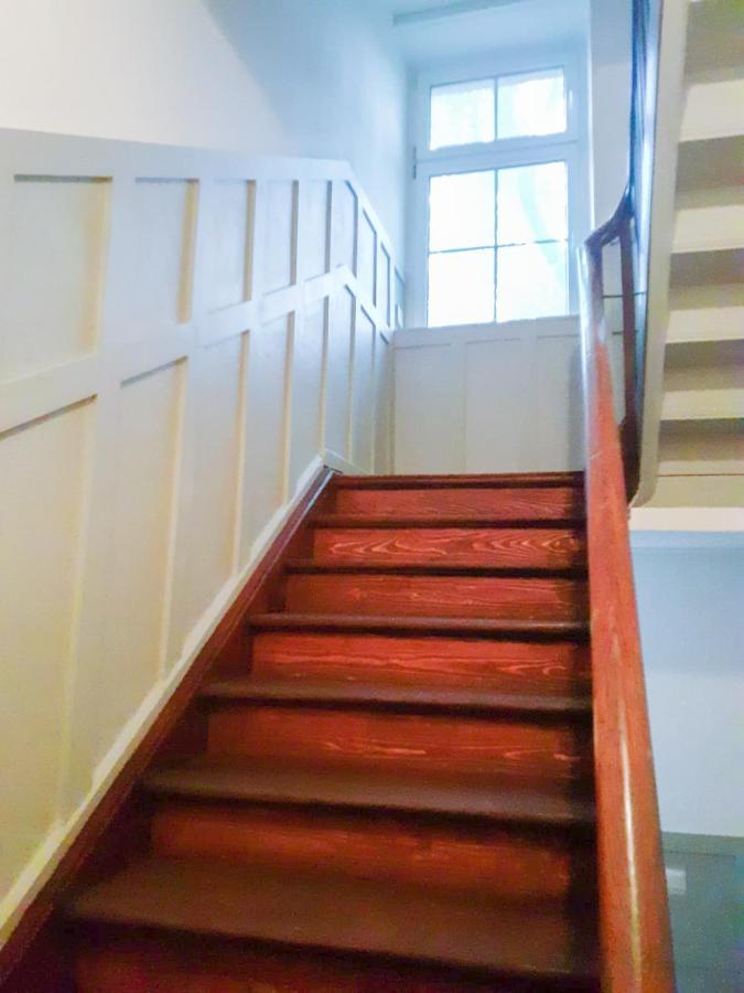 Alte Schule Gaestehaus - Fraeulein Apartment Bitburg Zewnętrze zdjęcie