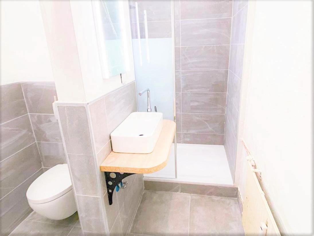 Alte Schule Gaestehaus - Fraeulein Apartment Bitburg Zewnętrze zdjęcie